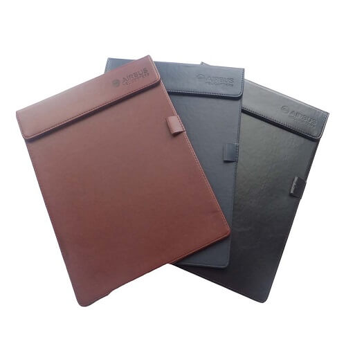 How to Choose a Custom Leather Signature Pad: Material, Size & Branding (Malaysia)