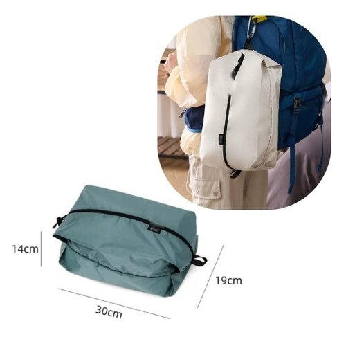Travel shoe bag in hand